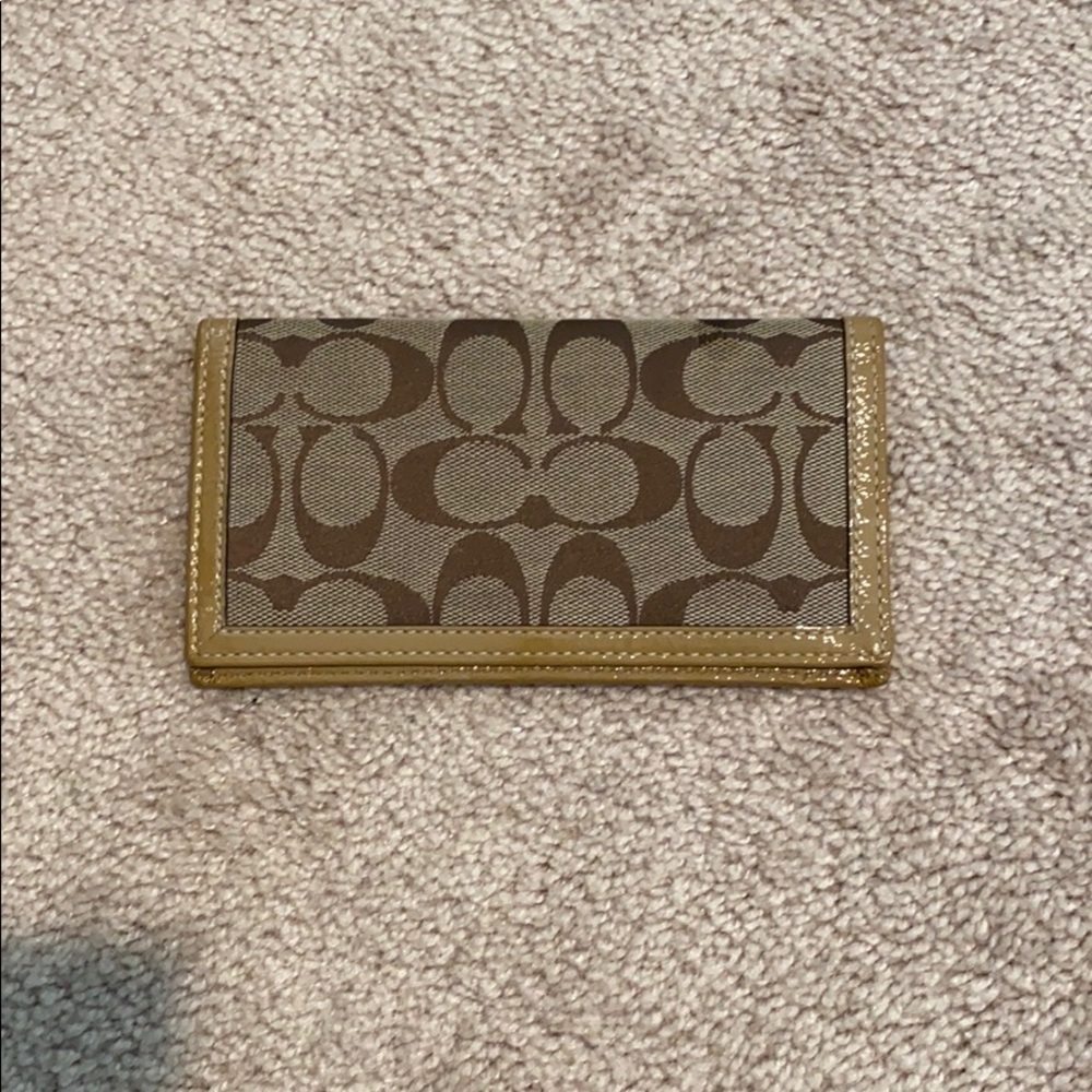 Coach Wallet - Picture 2 of 6